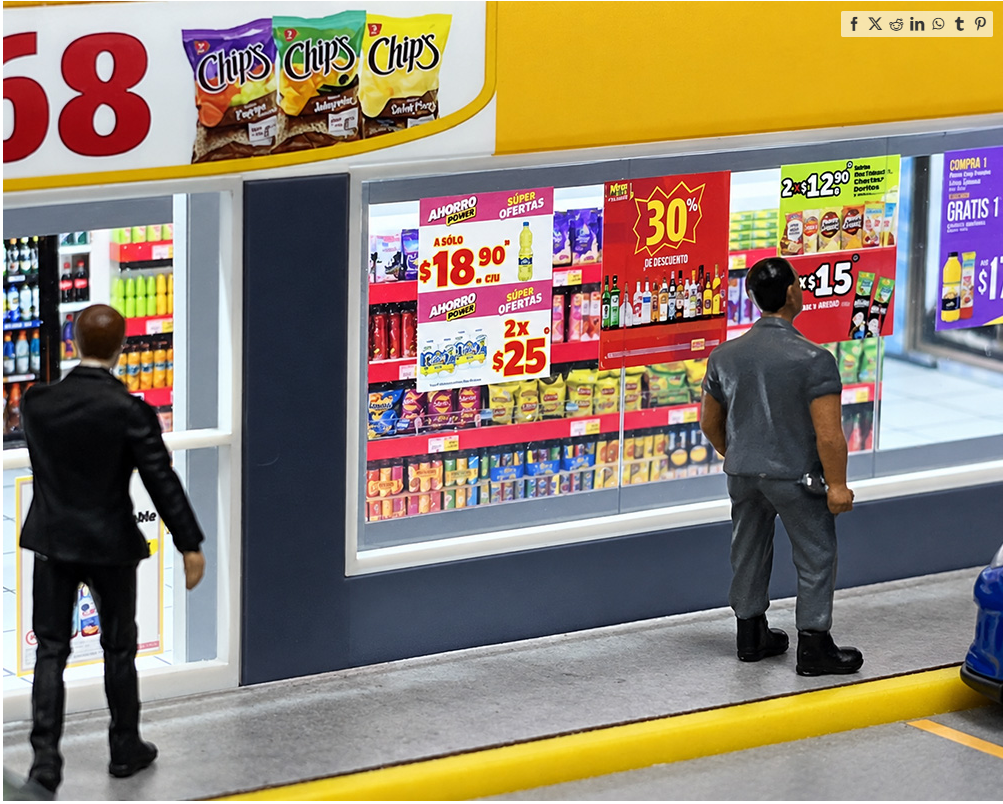 [PRE-ORDER] American Diorama 1:64 OXXO Convenient Store Illuminated LED Light (11.2″L x 11.8″W x 3.2″H)
